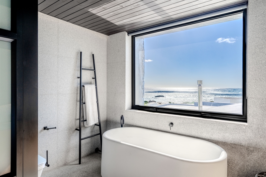 To Let 3 Bedroom Property for Rent in Camps Bay Western Cape